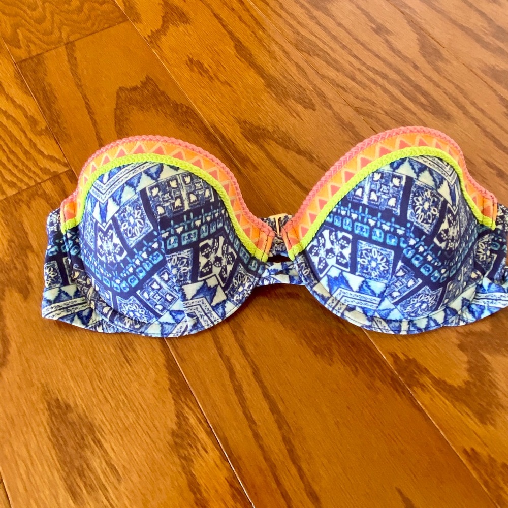 Bathing suit top